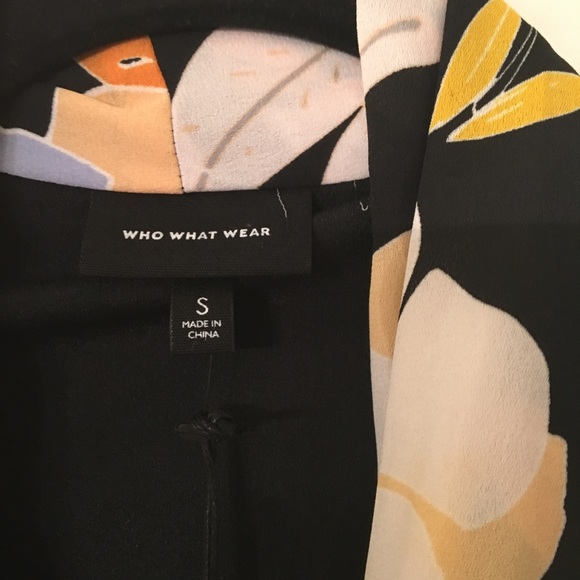 Who What Wear | Floral Tie Neck Mini Dress - Picture 6 of 8